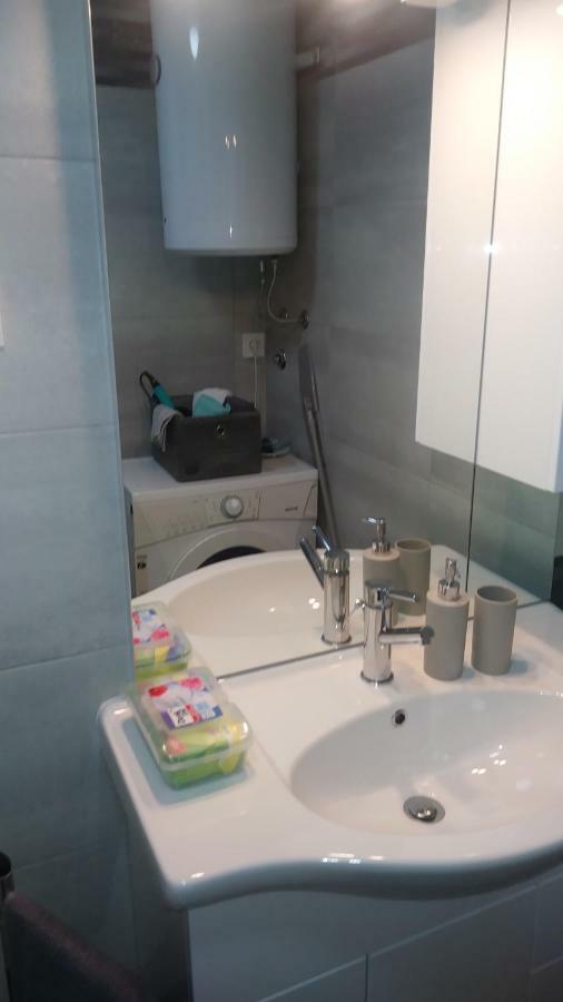 Fina M Studio Apartman Kali Zewnętrze zdjęcie